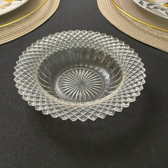1930s Miss America Crystal Cereal Bowl by Anchor-Hocking - Picture 1 of 7